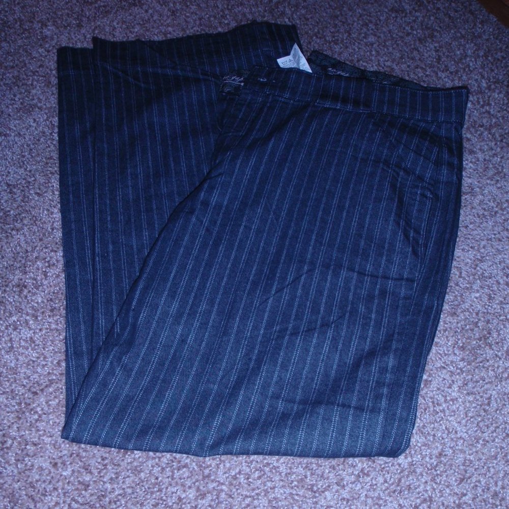 Ladies Lee Trouser Pants - Size 16M